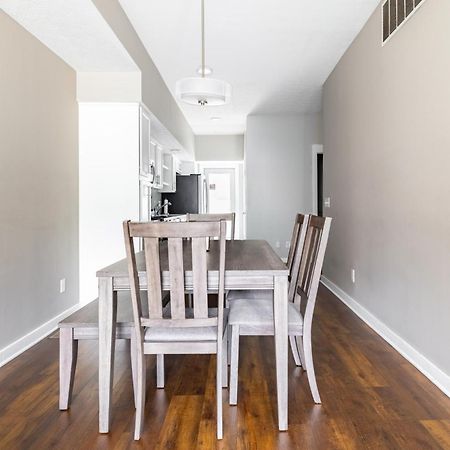 Luxury Downtown Townhome Unit 7 Cleveland Buitenkant foto