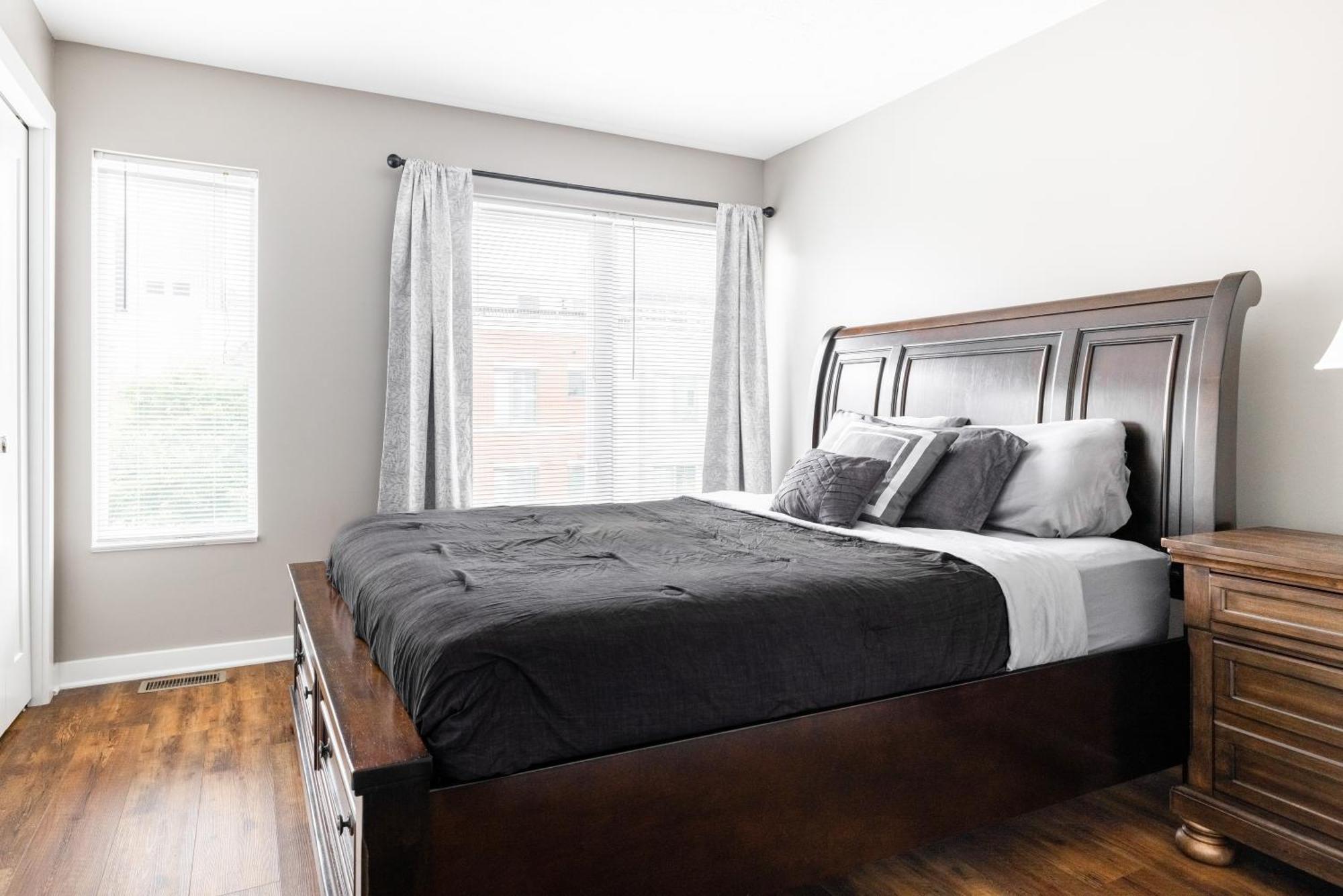 Luxury Downtown Townhome Unit 7 Cleveland Buitenkant foto